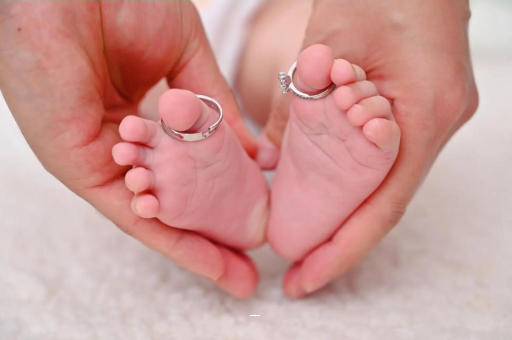 南阳宝宝肚脐凸起怎么回事